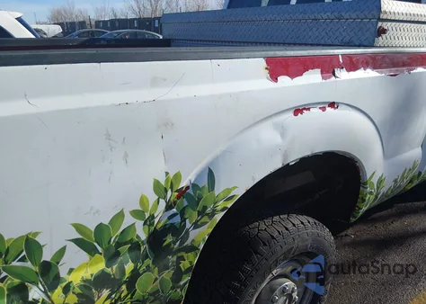 2015 Ford F-250 Xl z USA, uszkodzony, nr VIN 1FT7X2B6XFEC90962